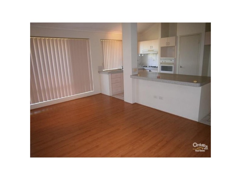 2/33 Savona Grove, Mindarie WA 6030