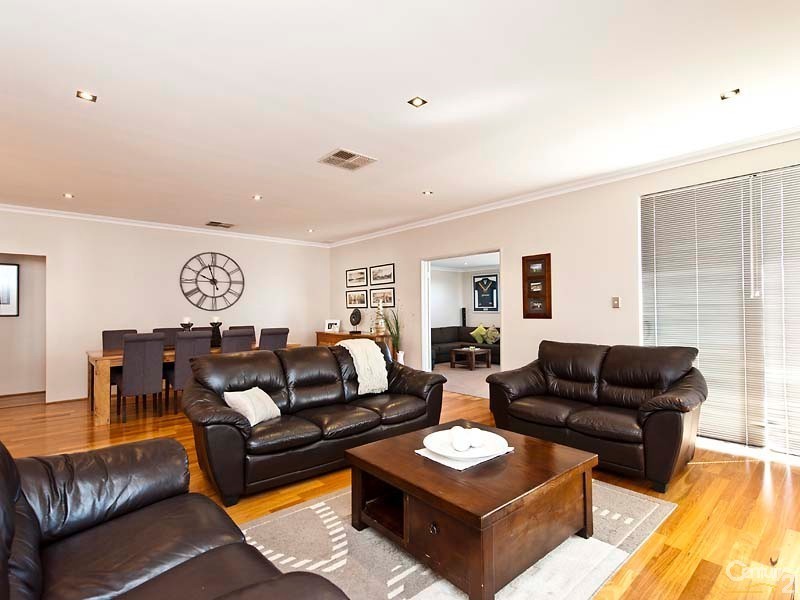 14 Sailboat Link, Jindalee WA 6036