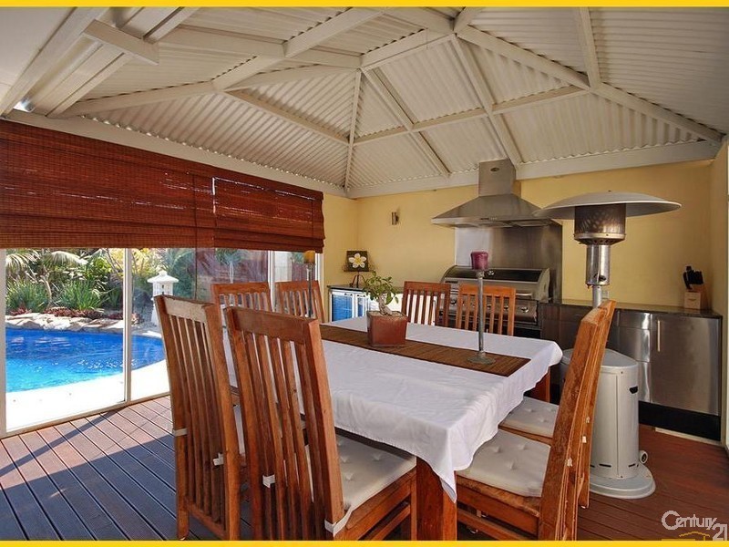 12 Manta Pass, Mindarie WA 6030