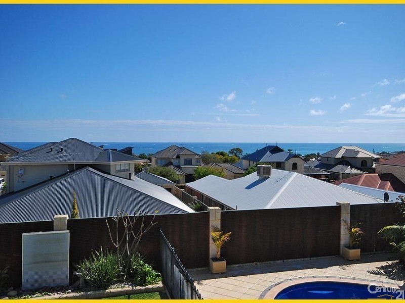 12 Manta Pass, Mindarie WA 6030