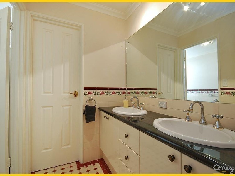 12 Manta Pass, Mindarie WA 6030