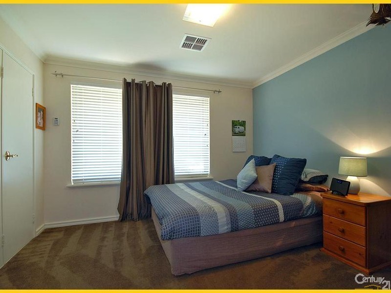 12 Manta Pass, Mindarie WA 6030