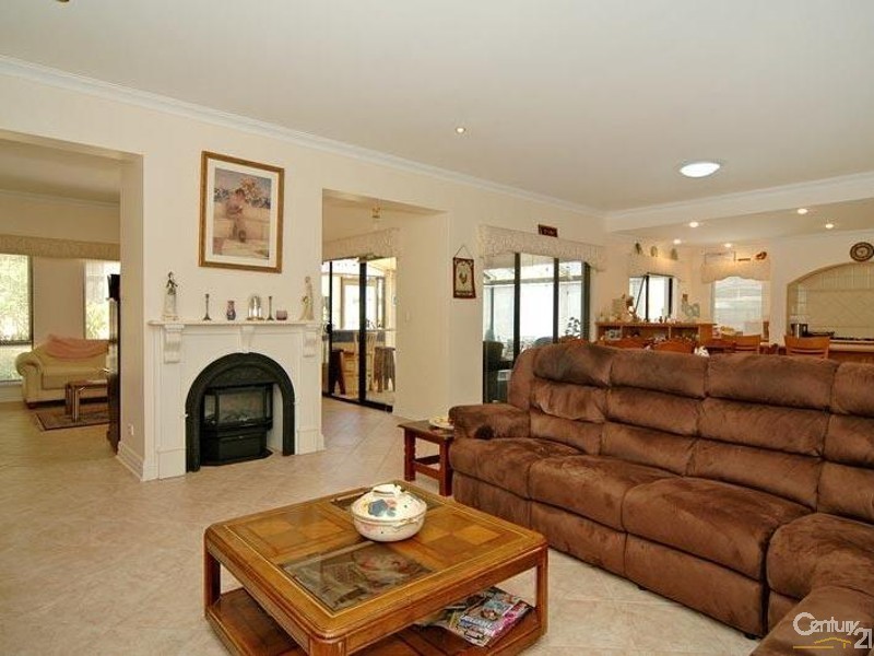 21 Talara Circuit, Mindarie WA 6030