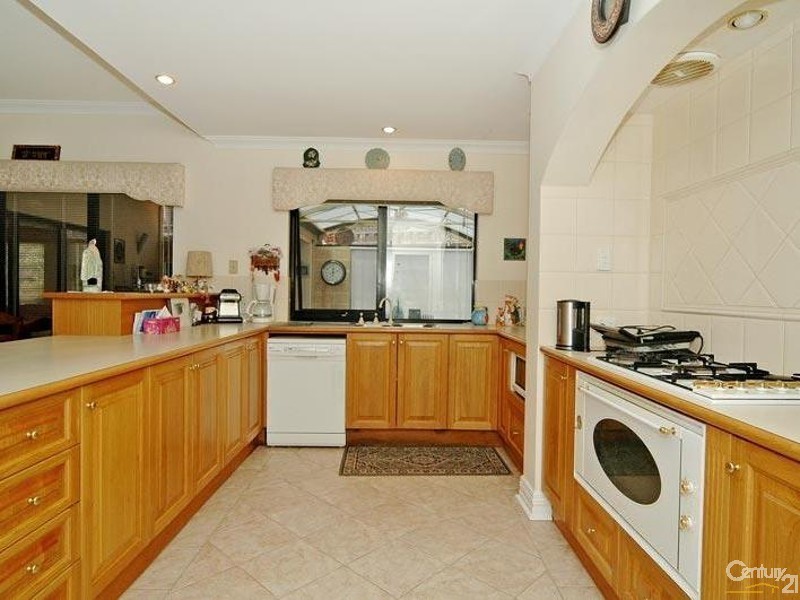 21 Talara Circuit, Mindarie WA 6030