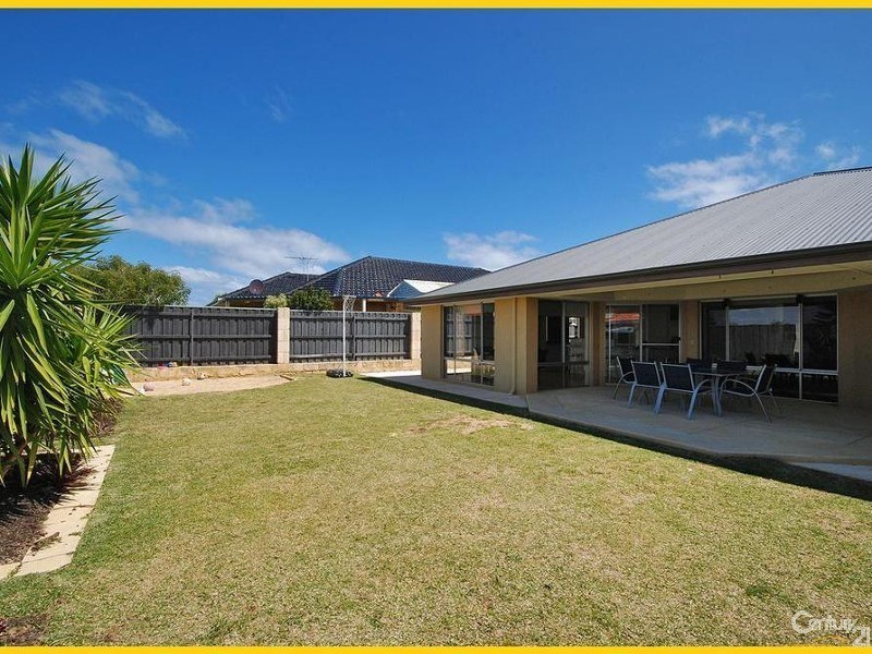 17 Bodrum Crescent, Mindarie WA 6030