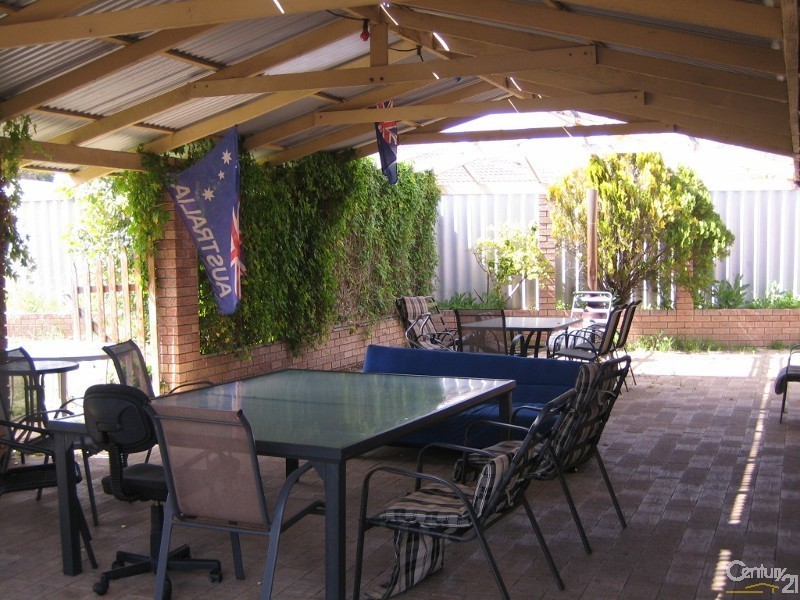 7 Isdell Place, Heathridge WA 6027