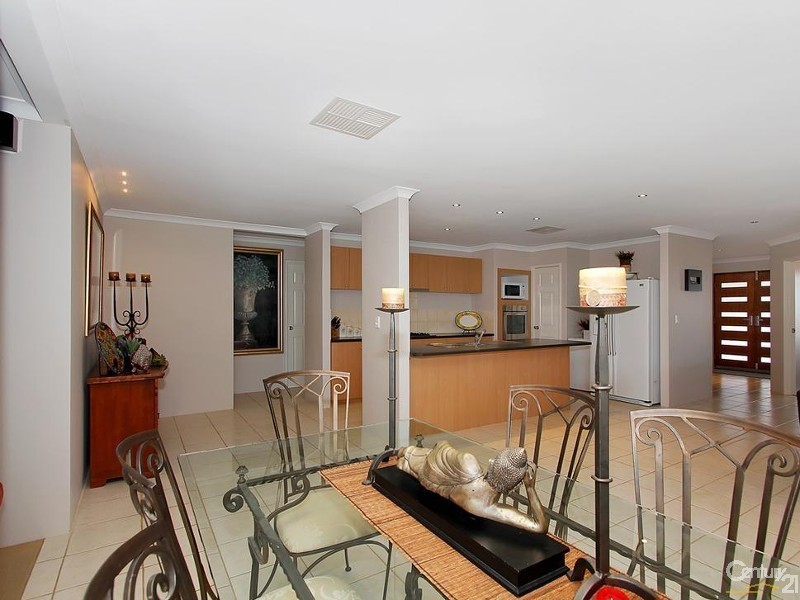 45 Landbeach Blvd, Butler WA 6036