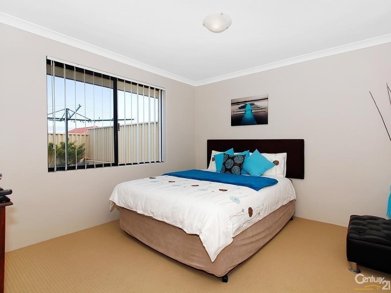 45 Landbeach Blvd, Butler WA 6036