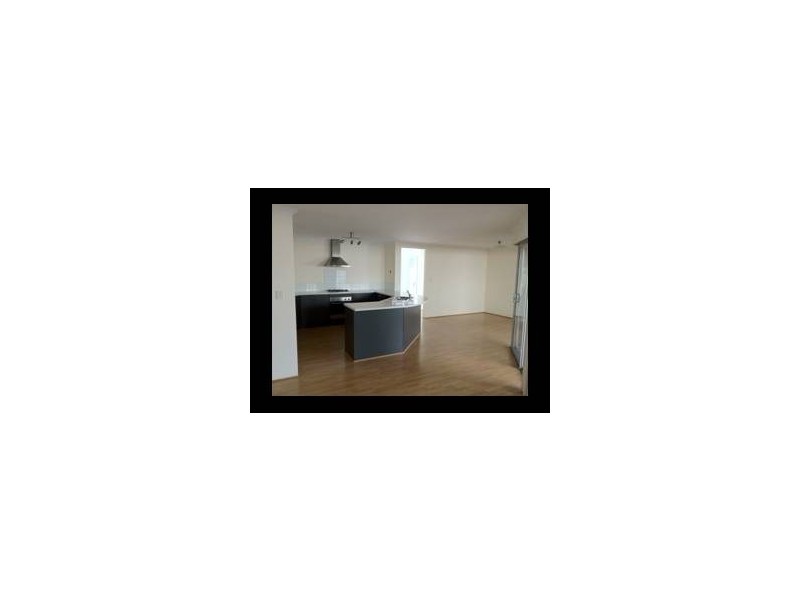 8 Grallina Way, Tapping WA 6065