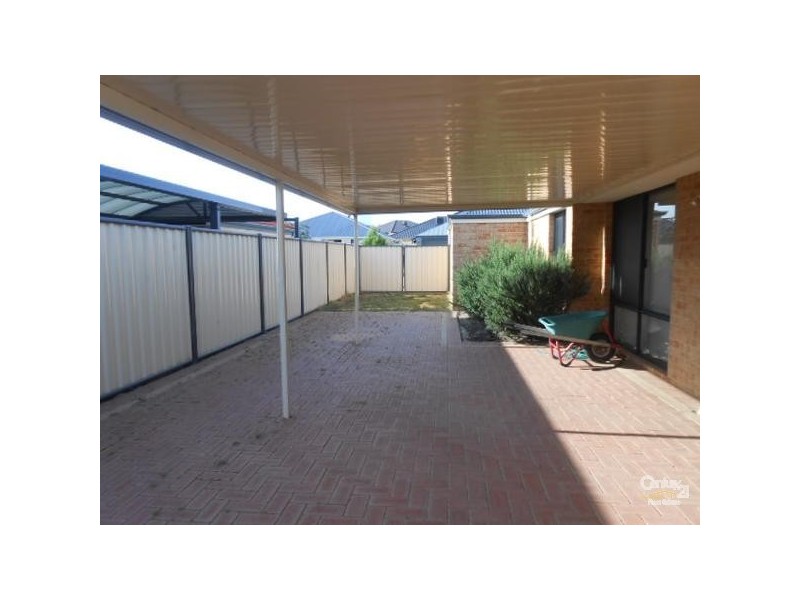 41 Collanda Circuit, Carramar WA 6031