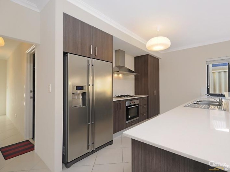 11 Portaferry Gardens, Ridgewood WA 6030