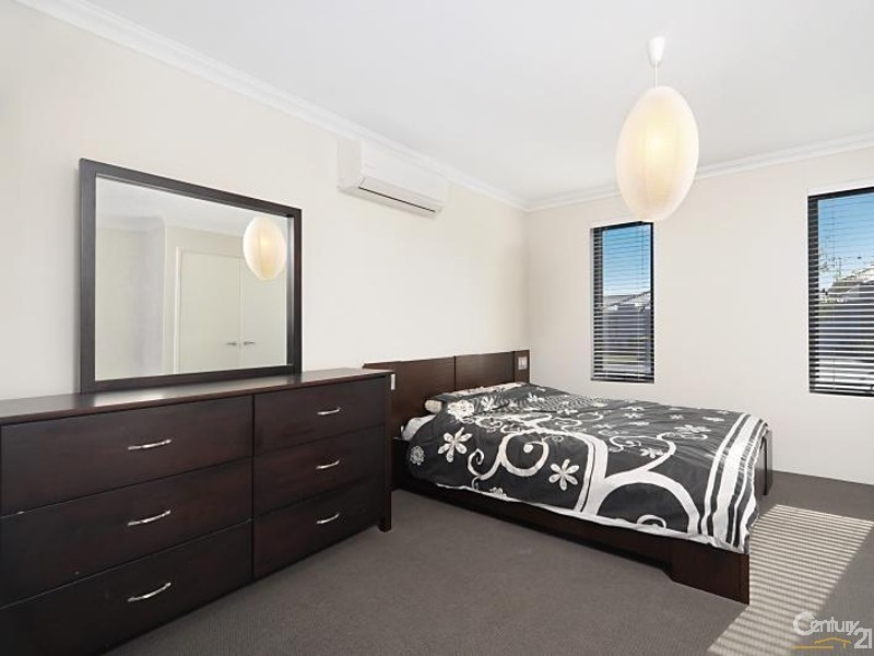 11 Portaferry Gardens, Ridgewood WA 6030