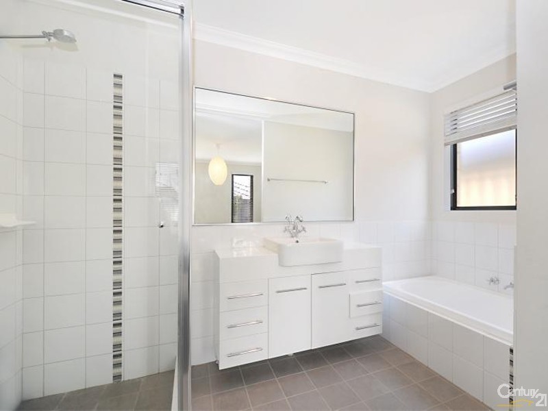 11 Portaferry Gardens, Ridgewood WA 6030