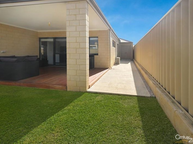 11 Portaferry Gardens, Ridgewood WA 6030