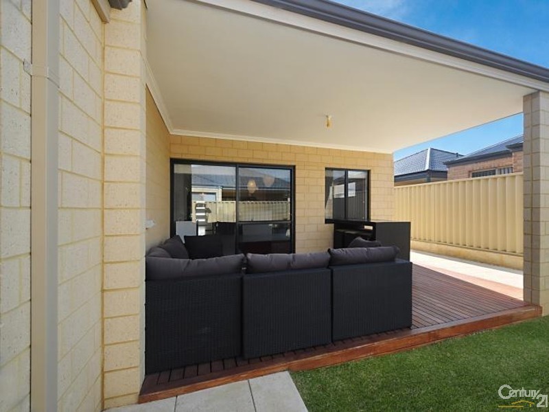 11 Portaferry Gardens, Ridgewood WA 6030