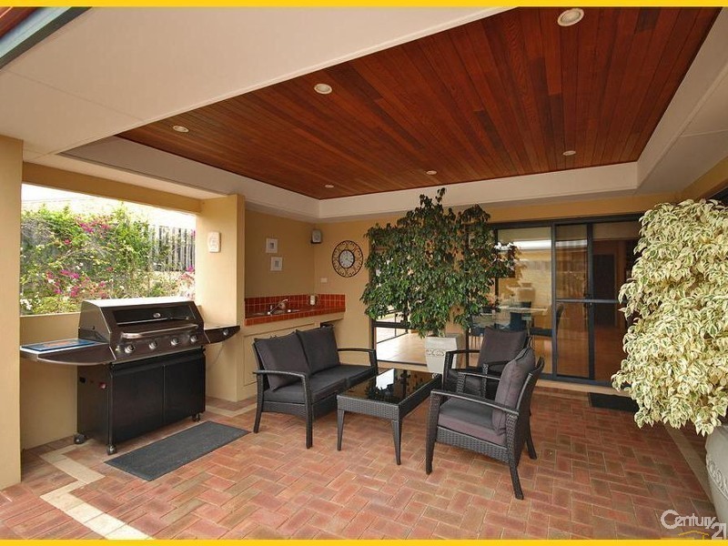 26 Camira Way, Quinns Rocks WA 6030