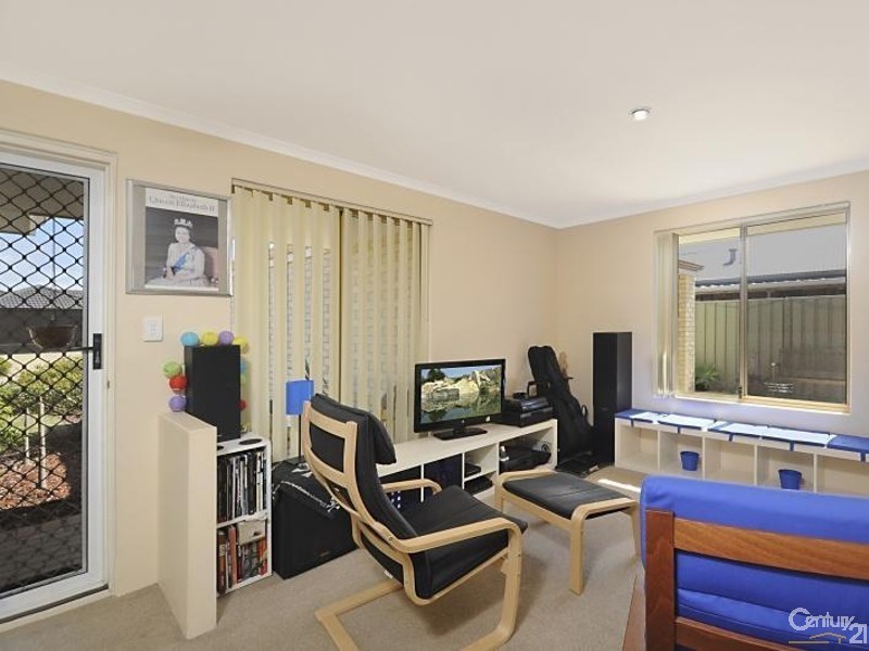 6 Cascade Pass, Merriwa WA 6030