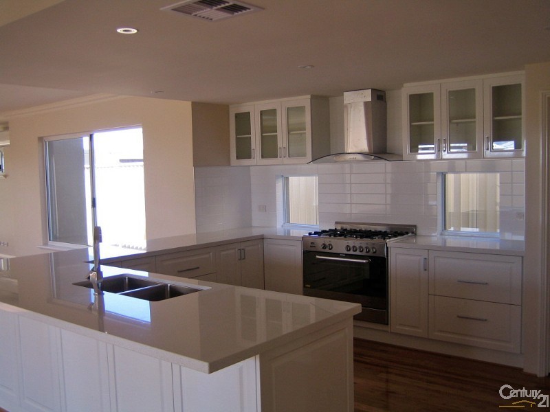 6 Garners Way, Burns Beach WA 6028