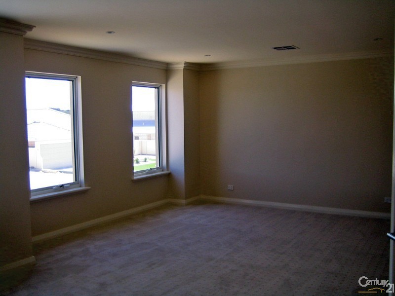 6 Garners Way, Burns Beach WA 6028