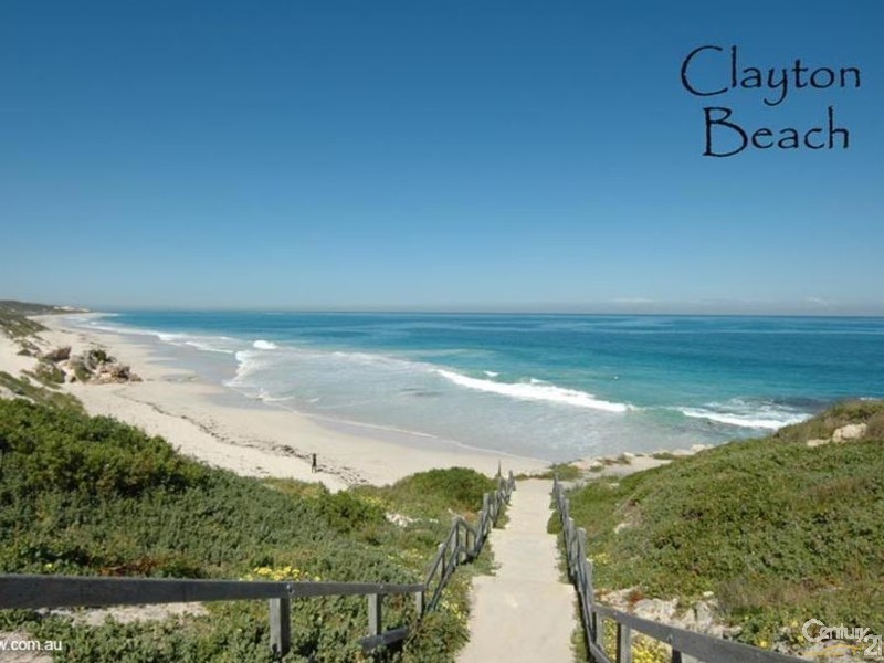 9 Penzance Terrace, Mindarie WA 6030