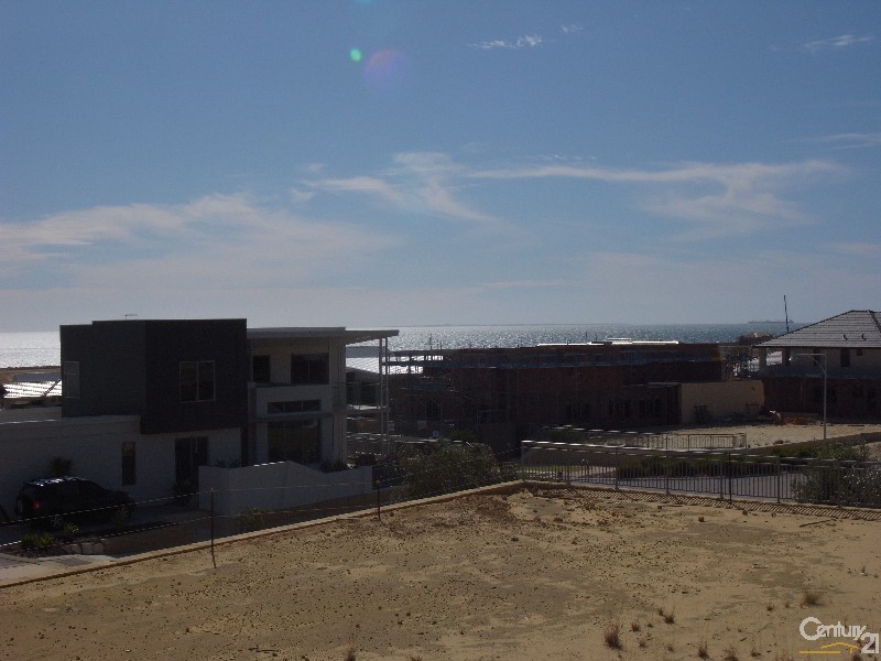 26 Arabella Loop, North Coogee WA 6163