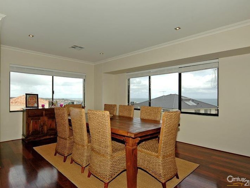 16 Baton Rouge Drive, Mindarie WA 6030