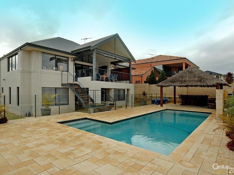 16 Baton Rouge Drive, Mindarie WA 6030