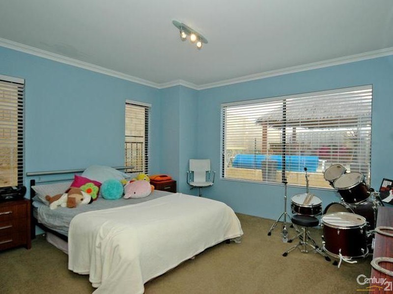 16 Baton Rouge Drive, Mindarie WA 6030