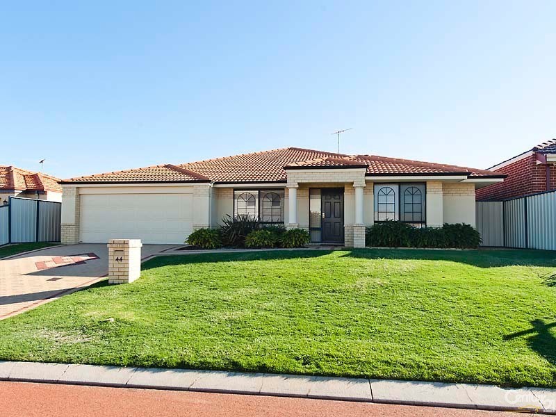 44 Narrien Loop, Hocking WA 6065