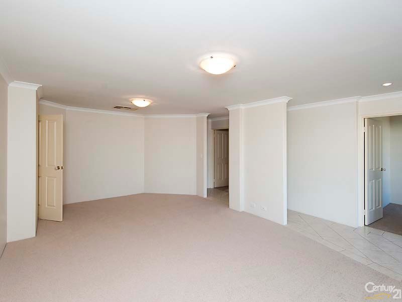 44 Narrien Loop, Hocking WA 6065