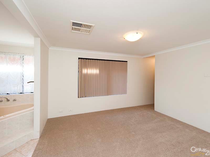 44 Narrien Loop, Hocking WA 6065