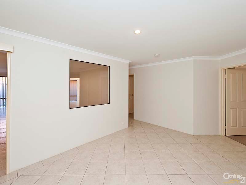 44 Narrien Loop, Hocking WA 6065