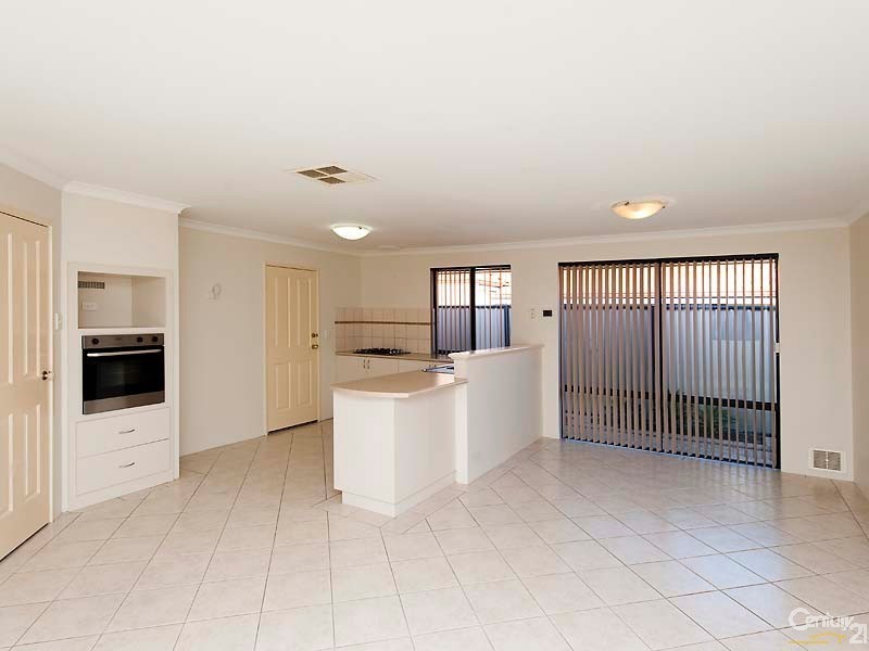 44 Narrien Loop, Hocking WA 6065