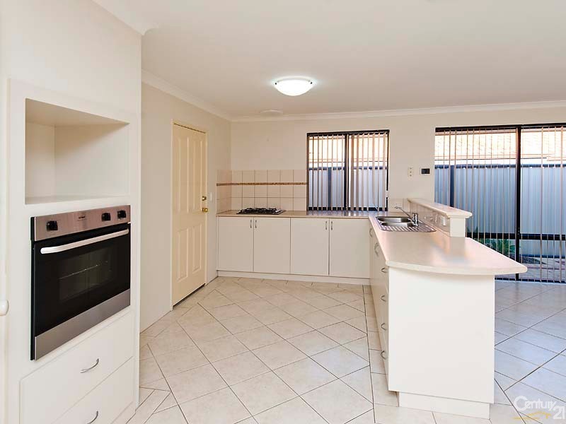 44 Narrien Loop, Hocking WA 6065