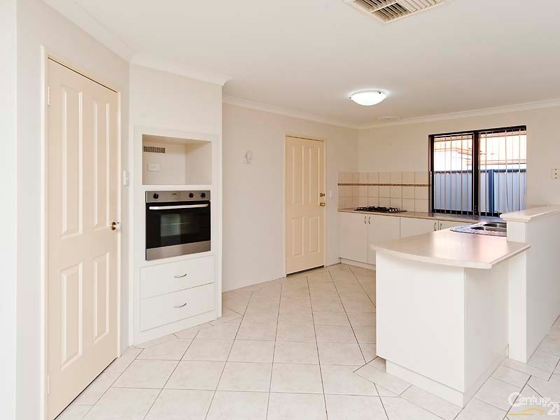 44 Narrien Loop, Hocking WA 6065
