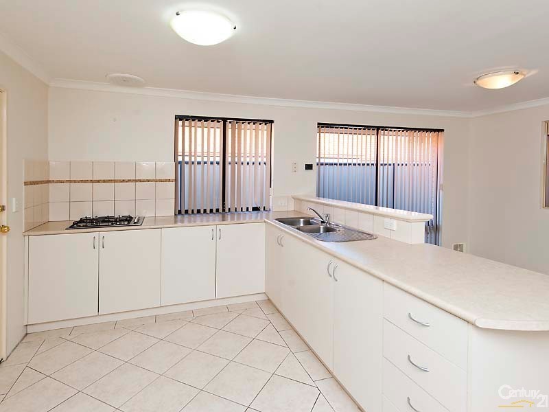 44 Narrien Loop, Hocking WA 6065