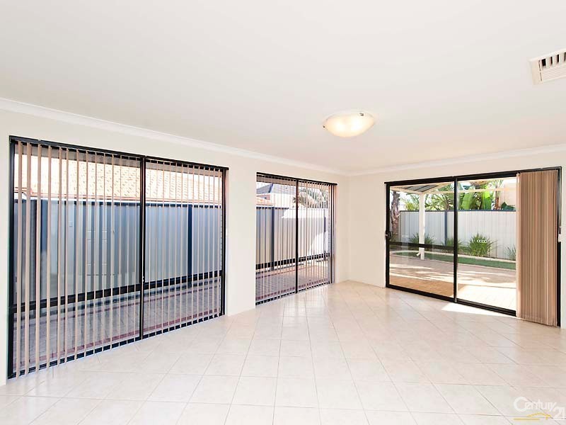 44 Narrien Loop, Hocking WA 6065