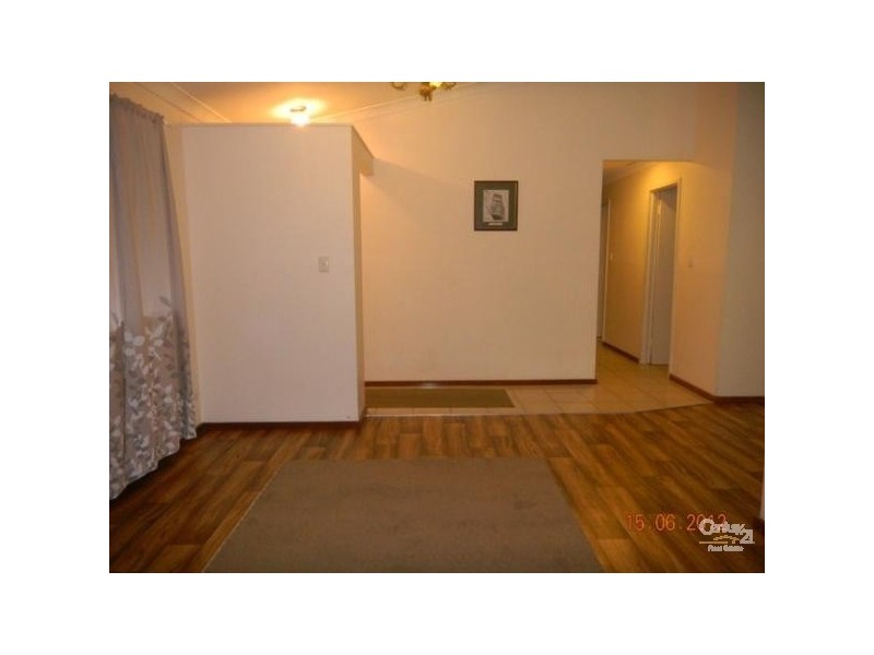 15 Newlyn Place, Yanchep WA 6035