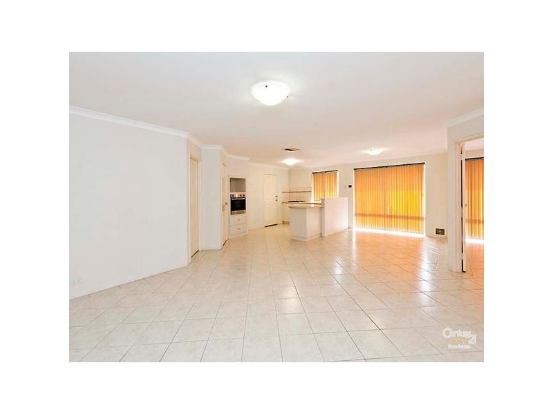 44 Narrien Loop, Hocking WA 6065