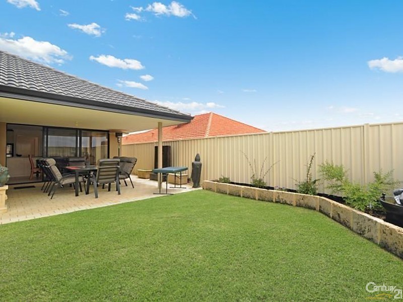 67 Da Vinci Drive, Tapping WA 6065