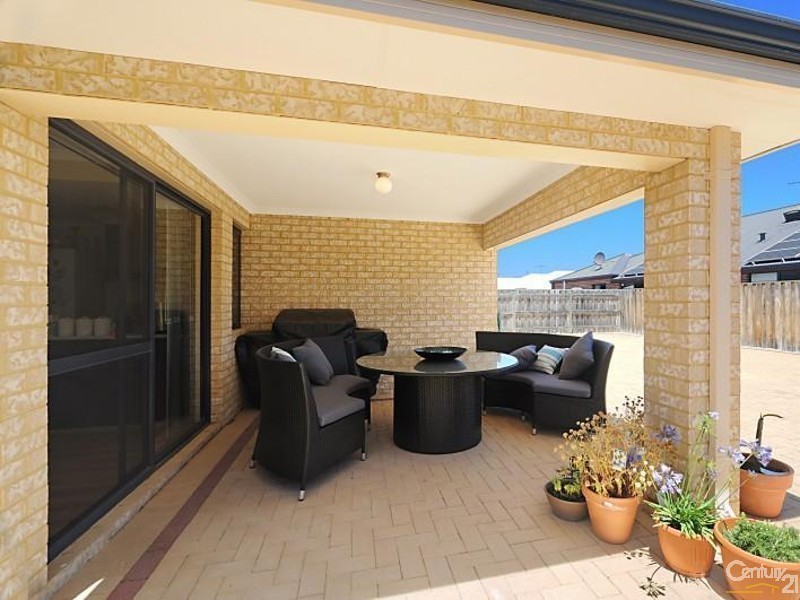 53 Sirius Ramble, Quinns Rocks WA 6030