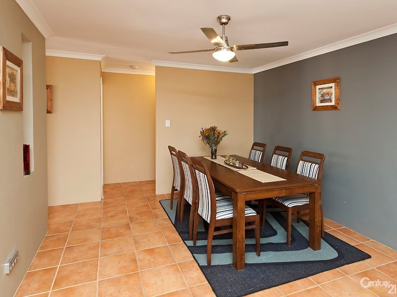 2 Lochmaben Retreat, Kinross WA 6028