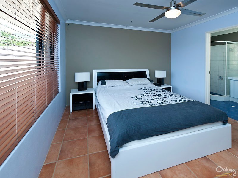 2 Lochmaben Retreat, Kinross WA 6028