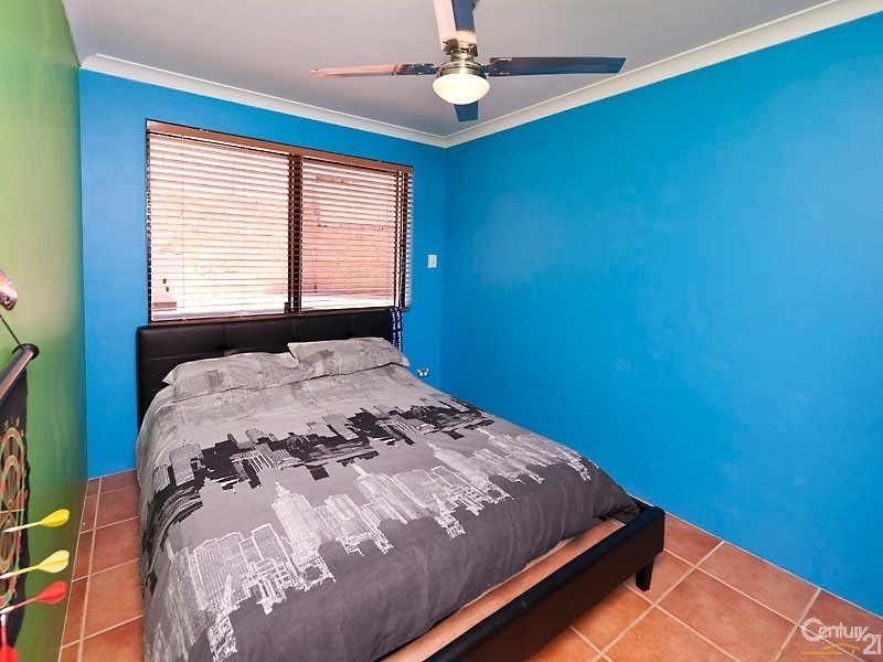 2 Lochmaben Retreat, Kinross WA 6028