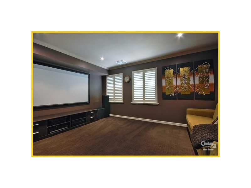 12 Manta Pass, Mindarie WA 6030