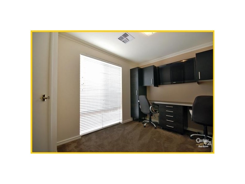 12 Manta Pass, Mindarie WA 6030