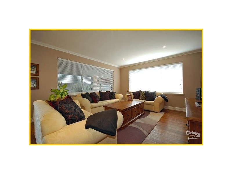 12 Manta Pass, Mindarie WA 6030