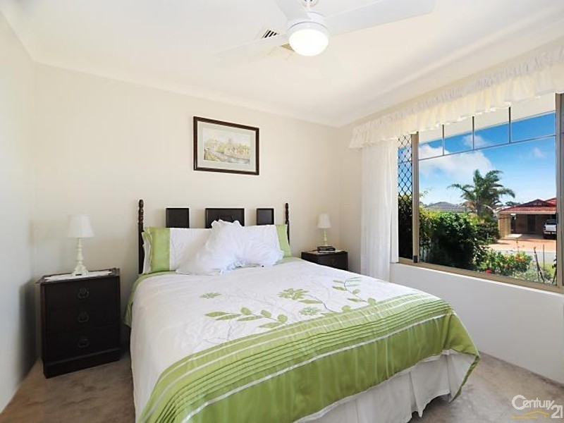 2/3 Nairana Place, Currambine WA 6028