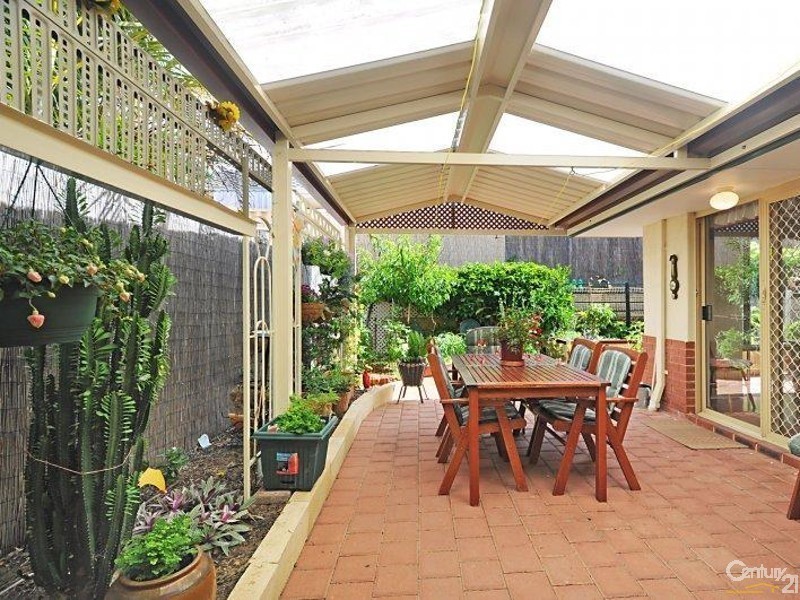 2/3 Nairana Place, Currambine WA 6028