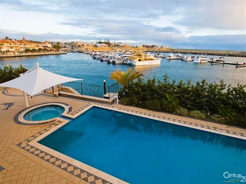 45 Clarecastle Retreat, Mindarie WA 6030